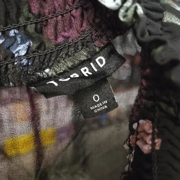 Torrid Witchy Sheer Top - Picture 3 of 4